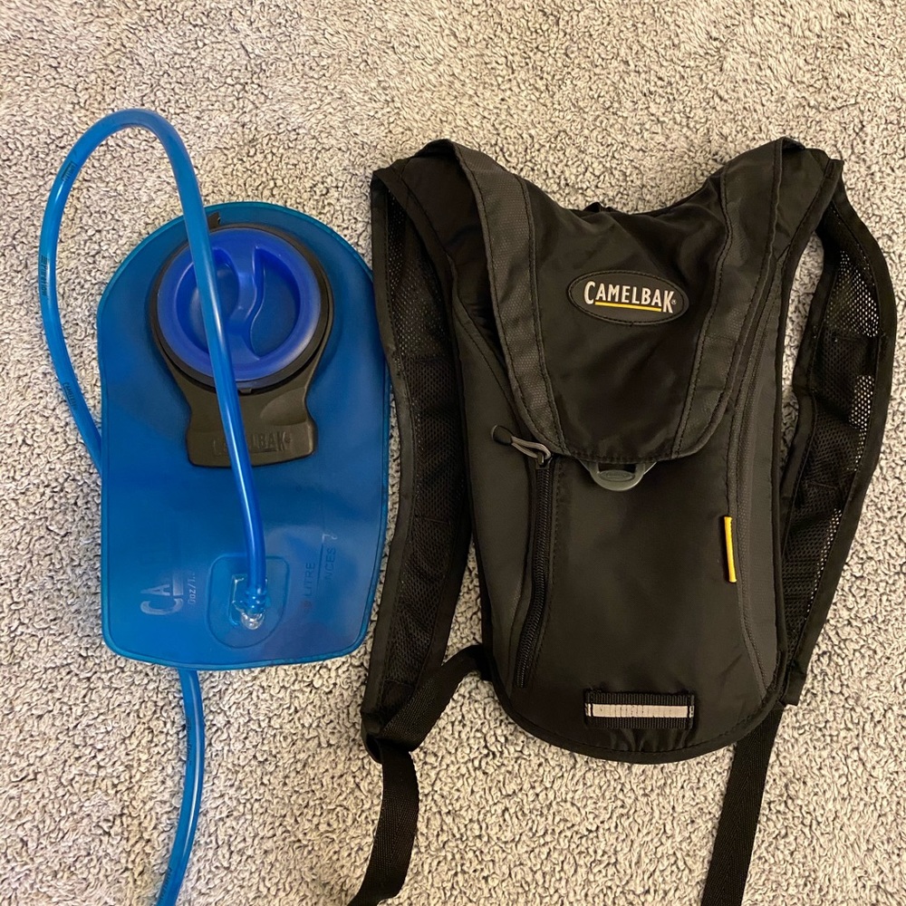 Camelbak Hydrobak Hydration Pack 50 Oz Gem